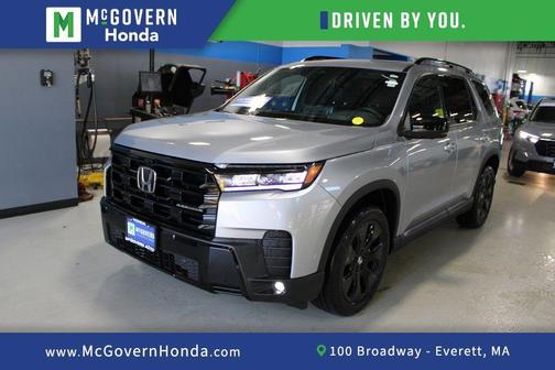 Solar Silver Metallic 2026 Honda Pilot Black Edition