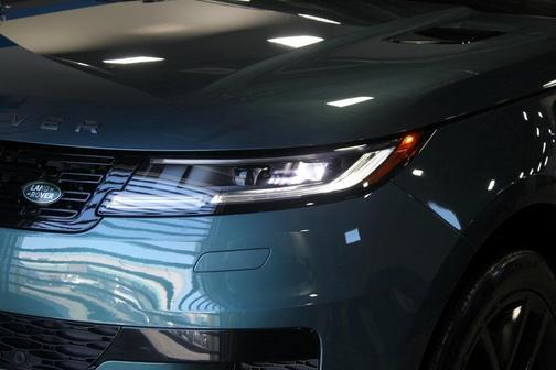2024 Land Rover Range Rover Sport SE