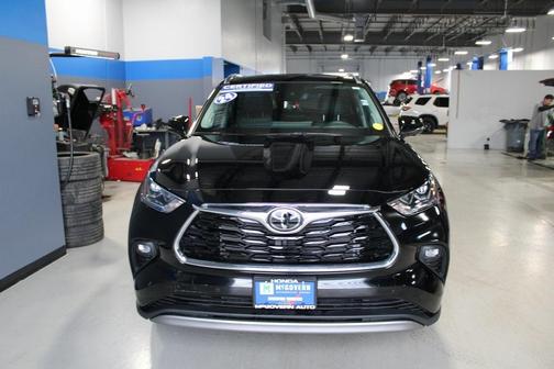 2024 Toyota Highlander Platinum