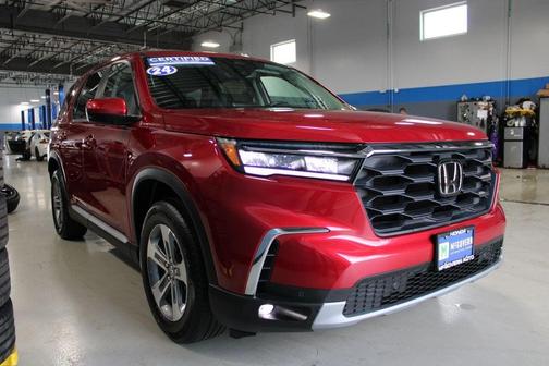 Radiant Red Metallic II 2024 Honda Pilot EX-L 7-Passenger