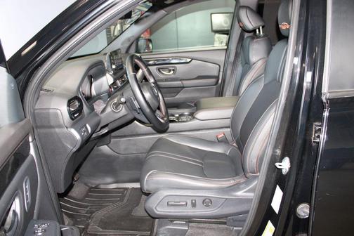 Crystal Black Pearl 2023 Honda Pilot TrailSport