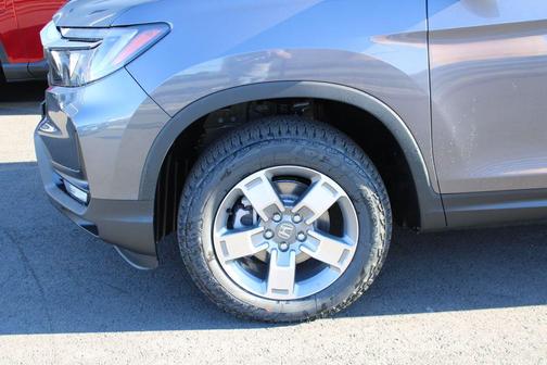 Modern Steel Metallic 2026 Honda Ridgeline RTL
