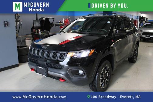 Diamond Black 2024 Jeep Compass Trailhawk