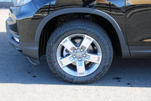 Crystal Black Pearl 2026 Honda Ridgeline RTL