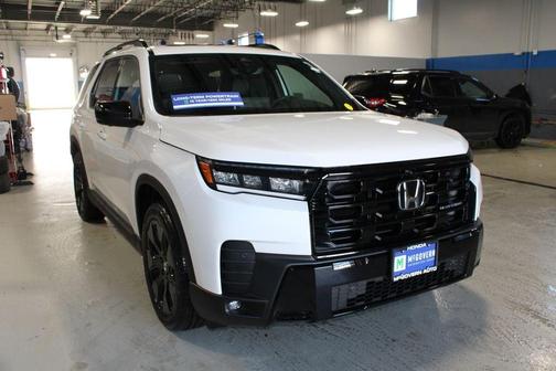 Platinum White Pearl 2026 Honda Pilot Black Edition