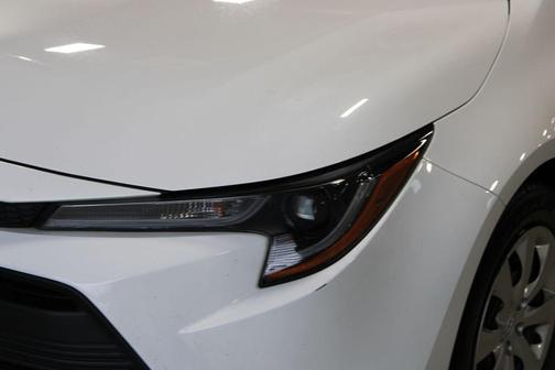Ice 2024 Toyota Corolla LE