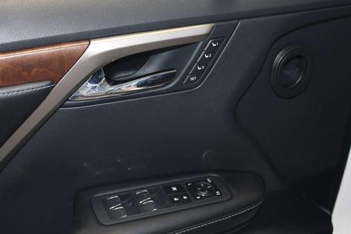 White Pearl 2022 Lexus RX 350L Base