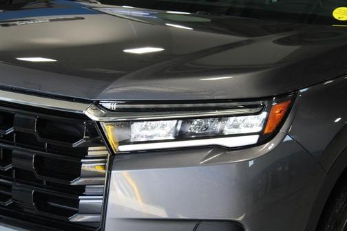 Modern Steel Metallic 2026 Honda Pilot Touring