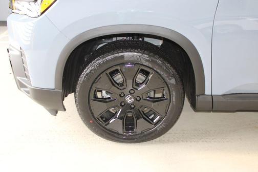 Sonic Gray Pearl 2026 Honda Pilot Black Edition