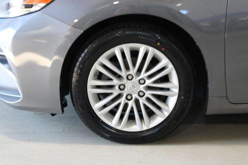 Nebula Gray Pearl 2017 Lexus ES 350 Base