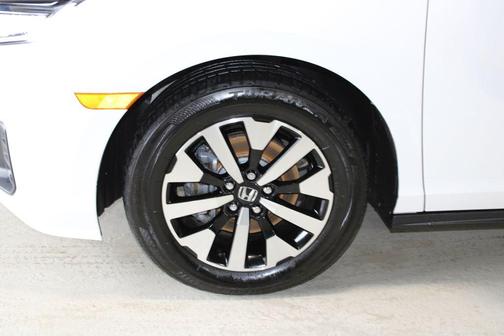 Platinum White Pearl 2025 Honda Odyssey EX-L