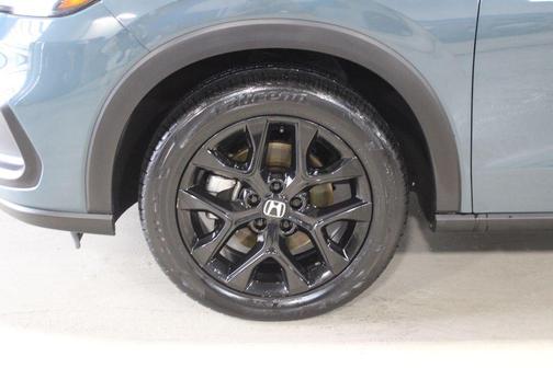 Pearl 2024 Honda HR-V Sport