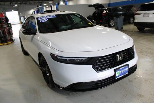 Platinum White Pearl 2025 Honda Accord Hybrid Sport-L