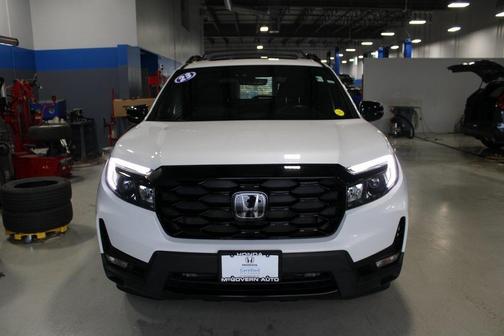 2023 Honda Passport Elite