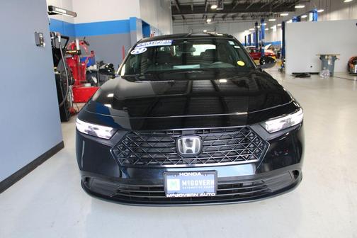 Crystal Black Pearl 2024 Honda Accord Hybrid Sport