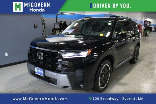 Crystal Black Pearl 2026 Honda Pilot Touring S
