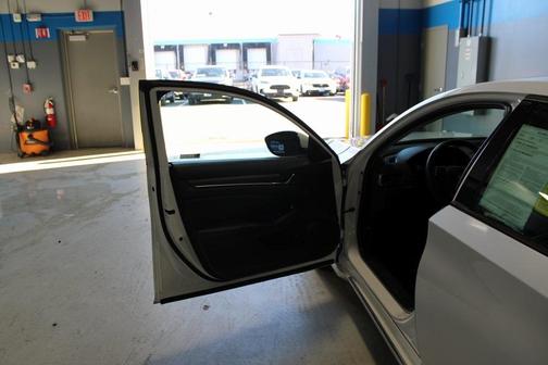 2021 Honda Accord Hybrid EX