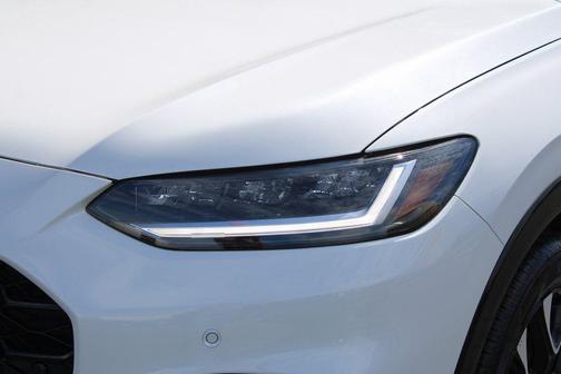 Platinum White Pearl 2026 Honda HR-V EX-L