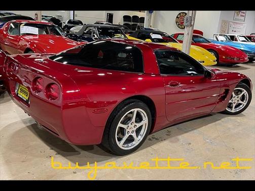 2001 Chevrolet Corvette Base