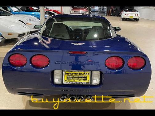 2004 Chevrolet Corvette Base