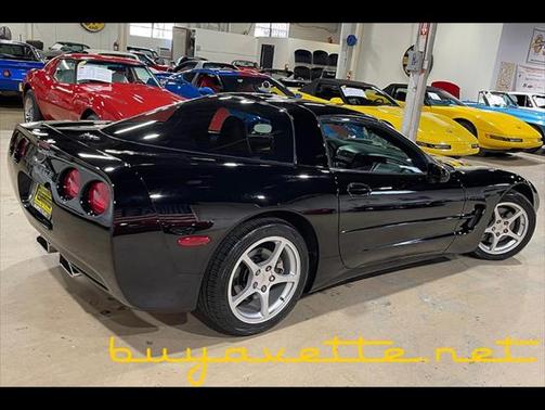 2000 Chevrolet Corvette Base