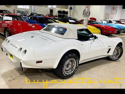 1975 Chevrolet Corvette Base