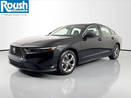 Crystal Black Pearl 2024 Honda Accord
