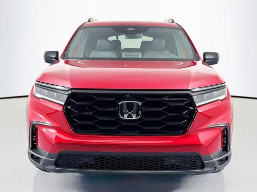Radiant Red Metallic Ii 2025 Honda Pilot