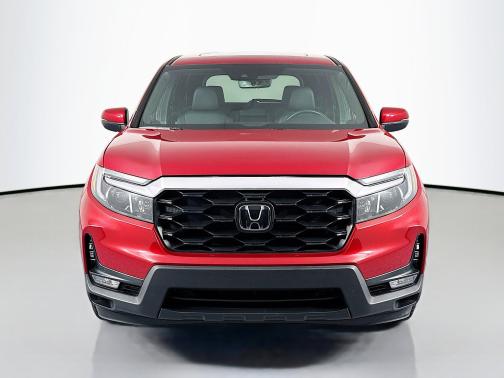 Radiant Red Metallic Ii 2023 Honda Passport