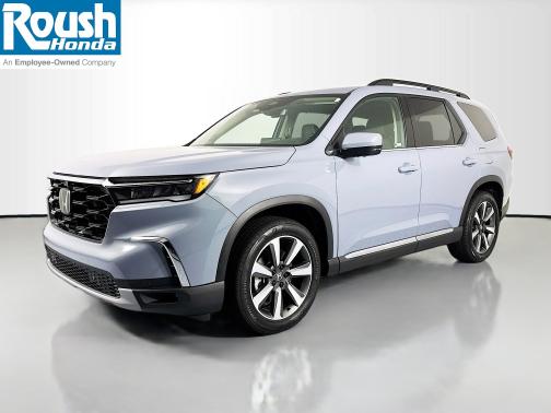 Sonic Gray Pearl 2023 Honda Pilot