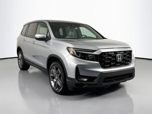 Lunar Silver Metallic 2023 Honda Passport