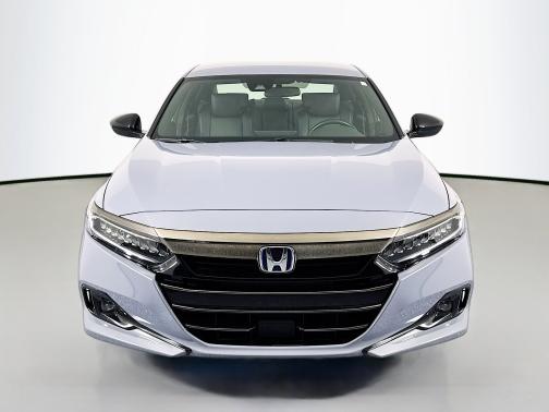 2022 Honda Accord Hybrid 