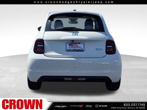 2025 FIAT 500e Base