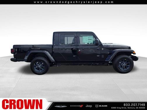 Black Clearcoat 2026 Jeep Gladiator 85th Anniversary Edition