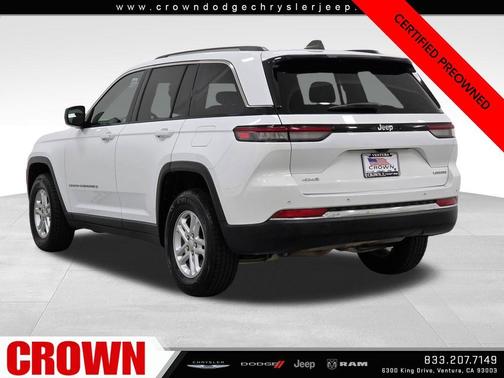 Bright White Clearcoat 2024 Jeep Grand Cherokee Laredo