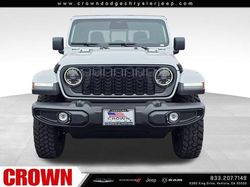 Bright White Clearcoat 2026 Jeep Gladiator Sport