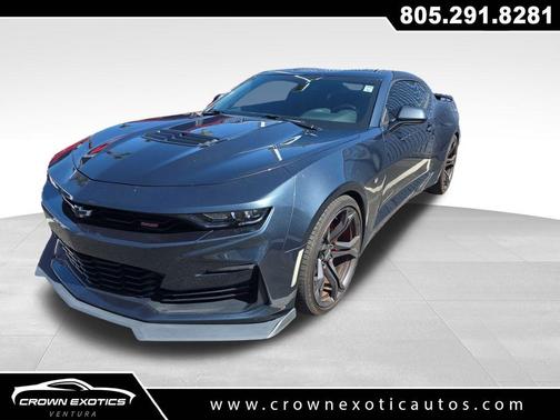 Shadow Gray Metallic 2020 Chevrolet Camaro SS