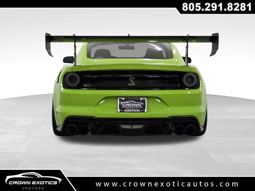 Grabber Lime 2020 Ford Shelby GT500 Base