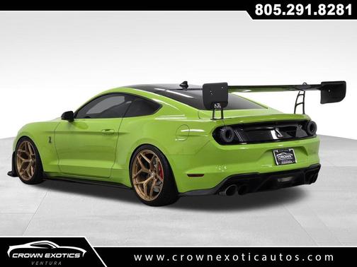 Grabber Lime 2020 Ford Shelby GT500 Base