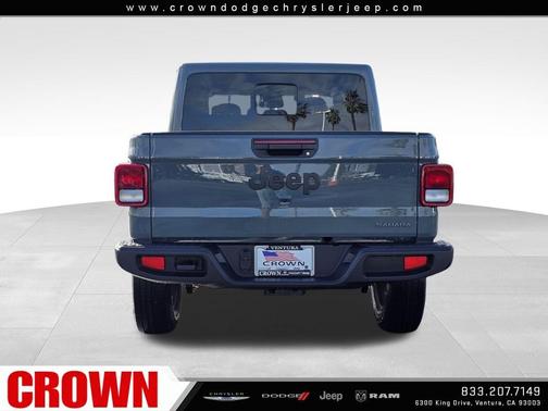 2026 Jeep Gladiator Sport