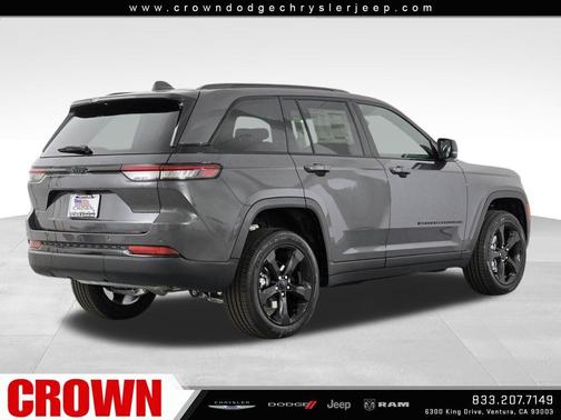 2025 Jeep Grand Cherokee Laredo