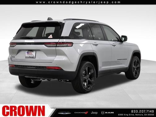 2025 Jeep Grand Cherokee Laredo