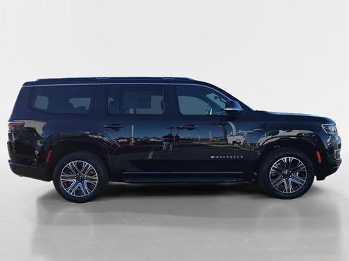 2025 Jeep Wagoneer Base