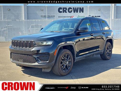 Diamond Black 2024 Jeep Grand Cherokee Laredo