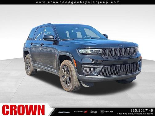 Diamond Black 2024 Jeep Grand Cherokee Laredo