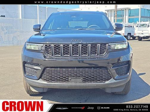 Diamond Black 2024 Jeep Grand Cherokee Laredo