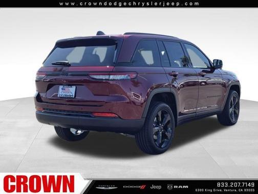 2025 Jeep Grand Cherokee Laredo