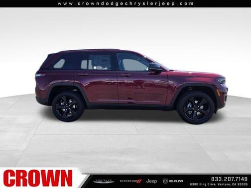 2025 Jeep Grand Cherokee Laredo
