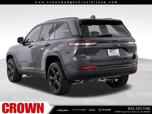 2025 Jeep Grand Cherokee Laredo