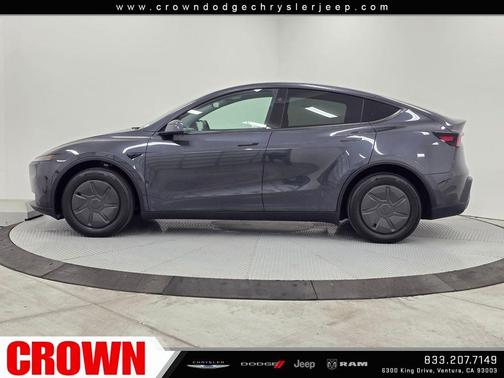 2026 Tesla Model Y PREMIUM
